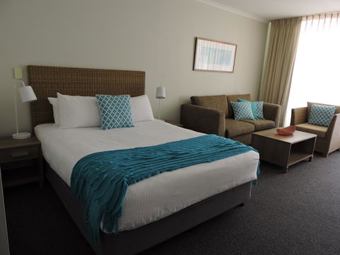 BASE Holidays - Ettalong Beach Premium Apartments - Accommodation Main Beach 11