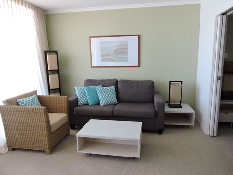 BASE Holidays - Ettalong Beach Premium Apartments - Accommodation Main Beach 17