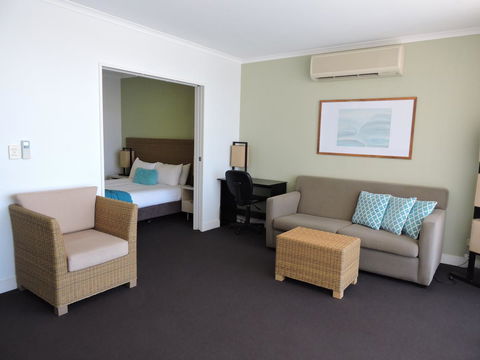 BASE Holidays - Ettalong Beach Premium Apartments - Accommodation Main Beach 9
