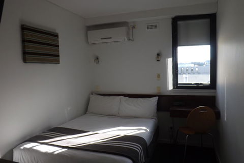Hotel Hacienda - Accommodation Main Beach 26