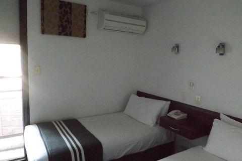 Hotel Hacienda - Accommodation Main Beach 20