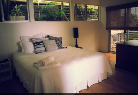 Swan Bay Hideaway - Accommodation Main Beach 3