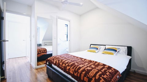 Cozy 5 Bed House In Sydney - Accommodation Main Beach 12