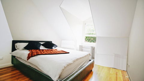 Cozy 5 Bed House In Sydney - Accommodation Main Beach 21