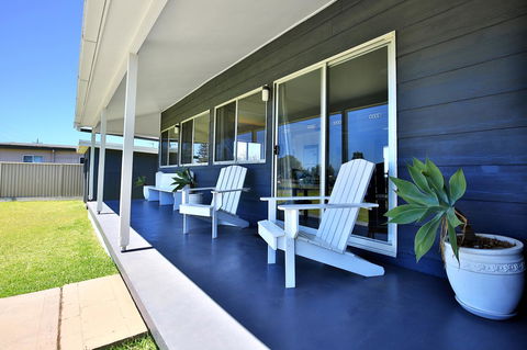 Glory @ Culburra - Absolute Beachfront - Pet & Family Friendly - Accommodation Main Beach 19