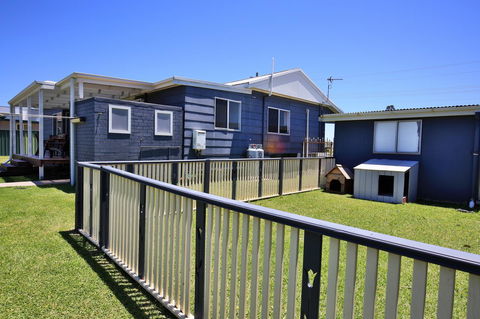 Glory @ Culburra - Absolute Beachfront - Pet & Family Friendly - Accommodation Main Beach 21