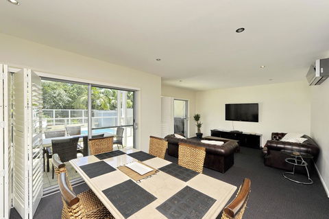 Pacific Blue, Salamander Bay - Accommodation Main Beach 44