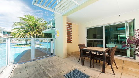 Pacific Blue, Salamander Bay - Accommodation Main Beach 5