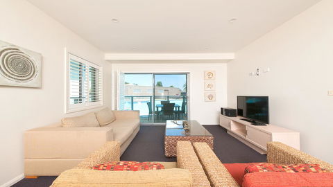 Pacific Blue, Salamander Bay - Accommodation Main Beach 34