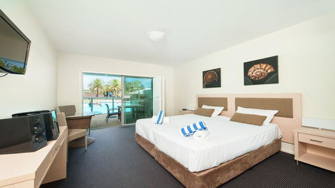 Pacific Blue, Salamander Bay - Accommodation Main Beach 43