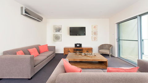 Pacific Blue, Salamander Bay - Accommodation Main Beach 27
