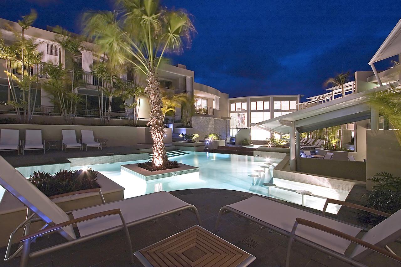  Accommodation Main Beach