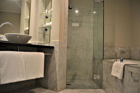 Radisson Blu Plaza Hotel Sydney - Accommodation Main Beach 40