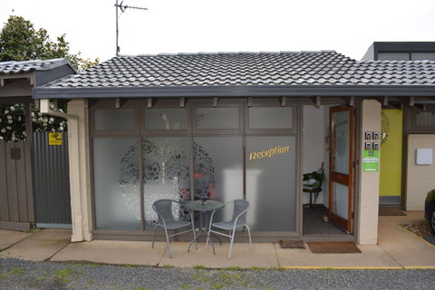 The Apple Inn - Accommodation Main Beach 41