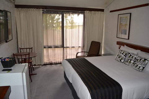 The Apple Inn - Accommodation Main Beach 29