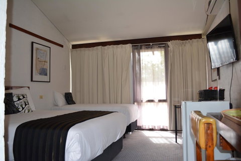 The Apple Inn - Accommodation Main Beach 34