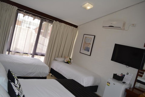 The Apple Inn - Accommodation Main Beach 18