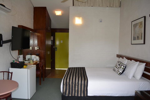 The Apple Inn - Accommodation Main Beach 15
