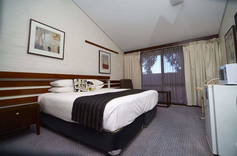 The Apple Inn - Accommodation Main Beach 6