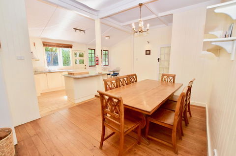 Dangal Gardens - Accommodation Main Beach 12