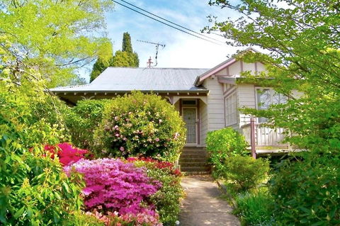 Dangal Gardens - Accommodation Main Beach 1