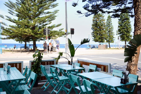 The Blenheim - Accommodation Main Beach 18