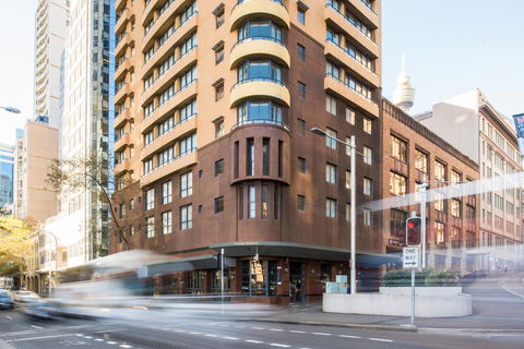 Seasons Harbour Plaza - Accommodation Main Beach 23