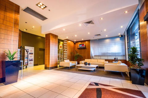 Seasons Harbour Plaza - Accommodation Main Beach 24