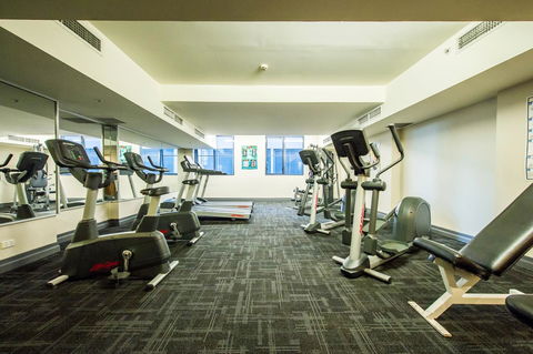 Seasons Harbour Plaza - Accommodation Main Beach 31