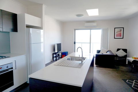 Starlight At The Vue - Accommodation Main Beach 0