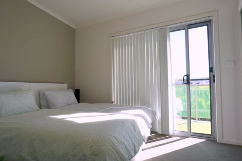 Starlight At The Vue - Accommodation Main Beach 8