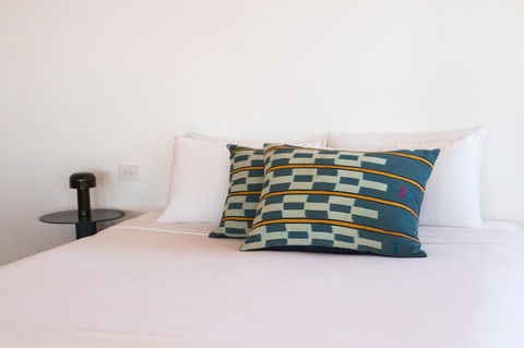 Beach Hotel Resort - Accommodation Main Beach 17