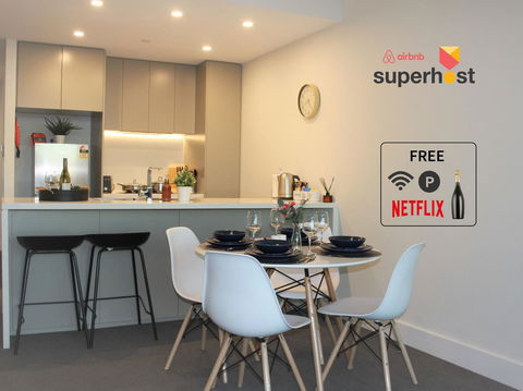 Stunning Views Sydney Olympic Park - Accommodation Main Beach 0