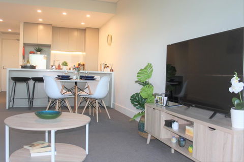 Stunning Views Sydney Olympic Park - Accommodation Main Beach 4