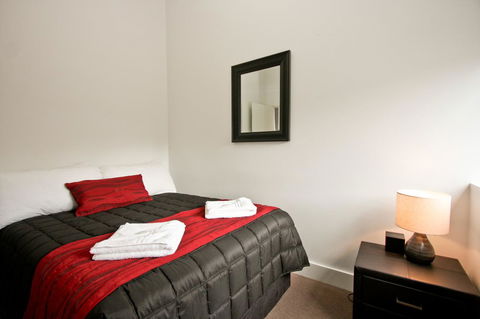 The Star Apartments - Accommodation Main Beach 22
