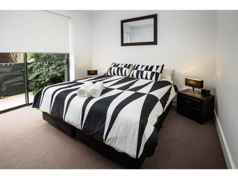 The Star Apartments - Accommodation Main Beach 19