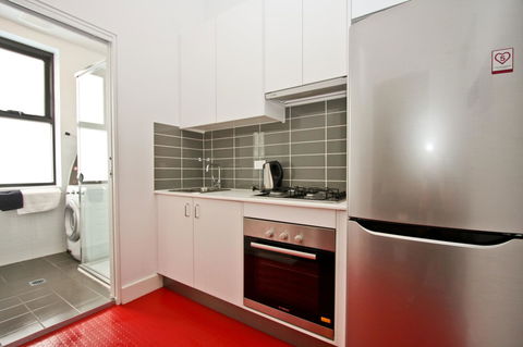 The Star Apartments - Accommodation Main Beach 11