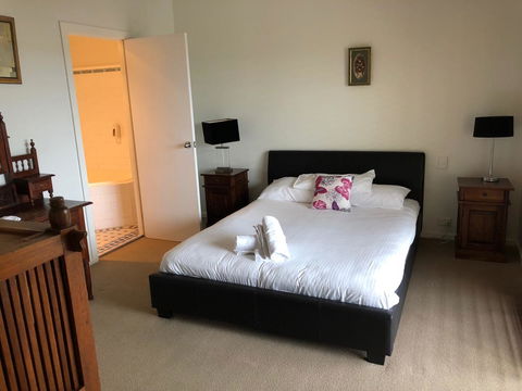 Squid\'s Ink Motel - Accommodation Main Beach 19