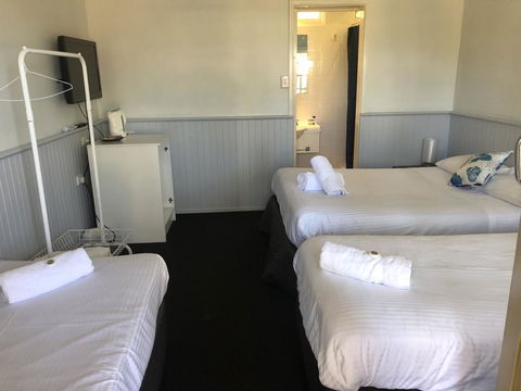 Squid\'s Ink Motel - Accommodation Main Beach 30