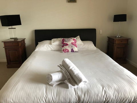Squid\'s Ink Motel - Accommodation Main Beach 22