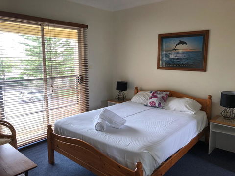 Squid\'s Ink Motel - Accommodation Main Beach 21