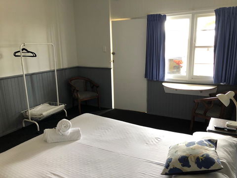 Squid\'s Ink Motel - Accommodation Main Beach 26