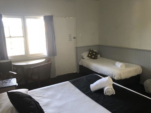 Squid\'s Ink Motel - Accommodation Main Beach 40