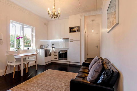 BONDI BEACH PRIME 1 Bedroom + Sunroom - Accommodation Main Beach 0