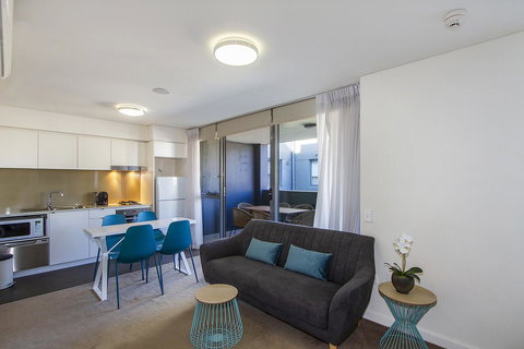 Terminus Apartment Hotel, Ascend Hotel Collection - Accommodation Main Beach 25
