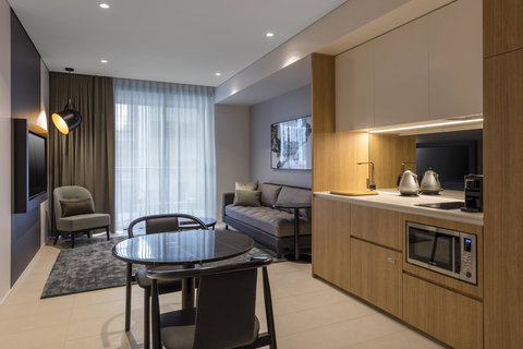 SKYE Suites Sydney - Accommodation Main Beach 25
