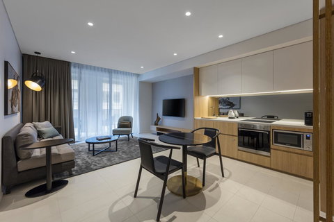 SKYE Suites Sydney - Accommodation Main Beach 22