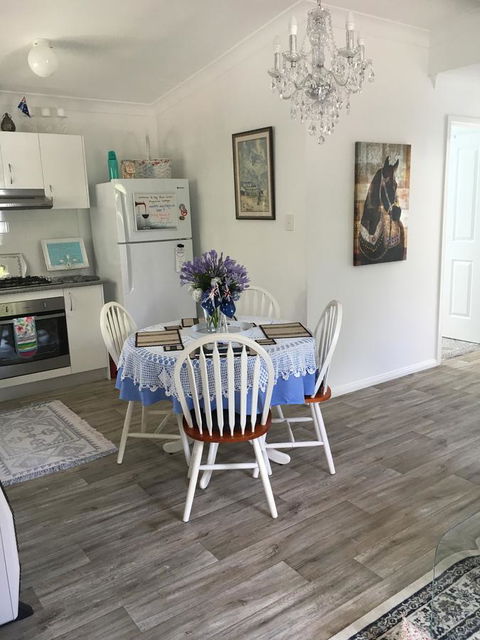 The Best Exotic Magnolia Cottage - Accommodation Main Beach 6