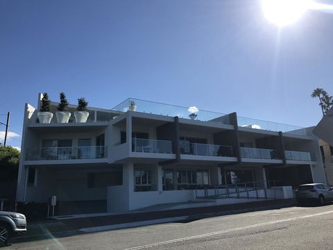 Belle Vue- Penthouse At Black Beach - Accommodation Main Beach 17