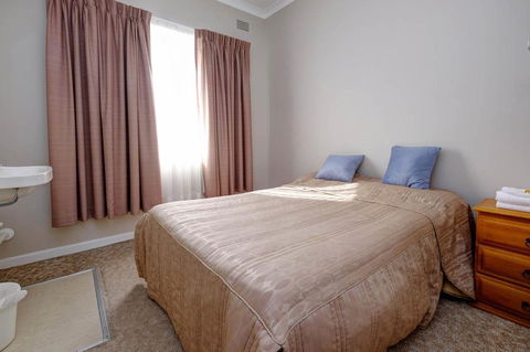 Lakes And Ocean Hotel Forster - Accommodation Main Beach 10